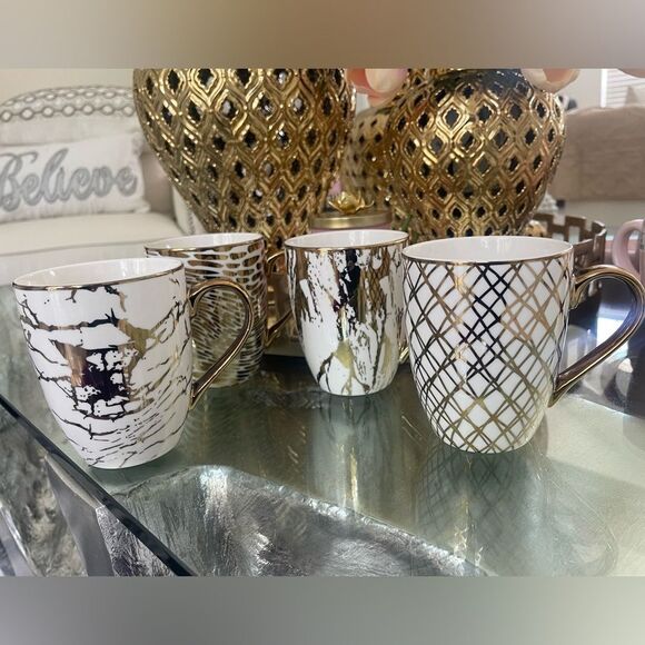 Certified International
4 Piece gold  Multi-Colored Porcelain 16 oz. Mug Set - Picture 7 of 11